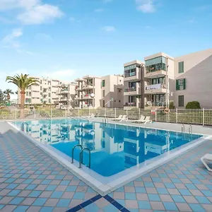 https://la-casa-de-enzo.tenerifehoteles.net