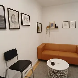 new-apartment-beside-barca-stadium-2.top-hotels-tarragona.com/