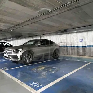 https://apt-luxurious-in-center-with-parking-by-rems.hotelsinnerja.org
